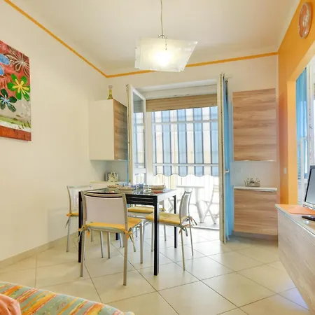 Pet Friendly Apartamento San Bartolomeo Al Mare